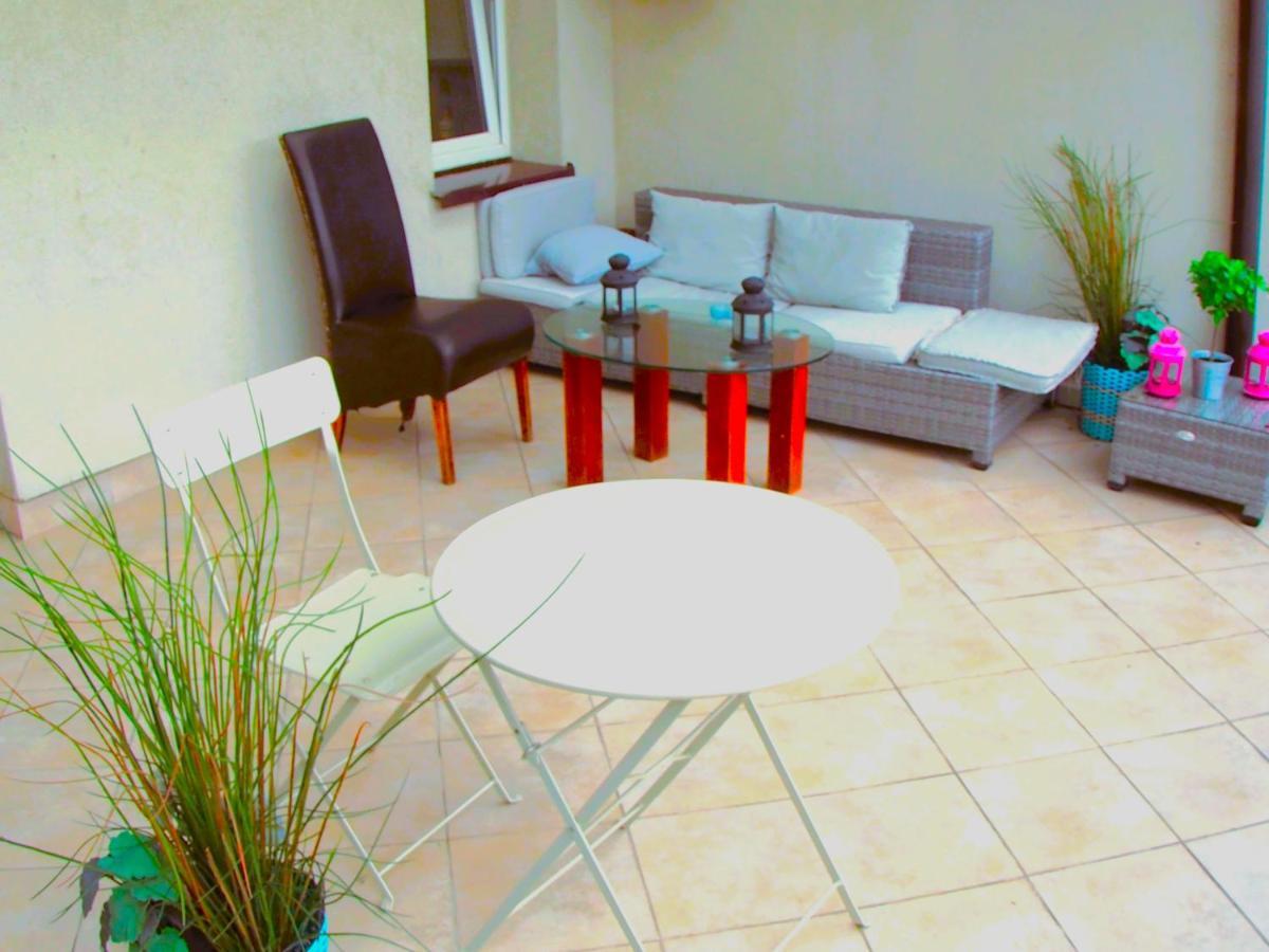 Apartment Ambassador *